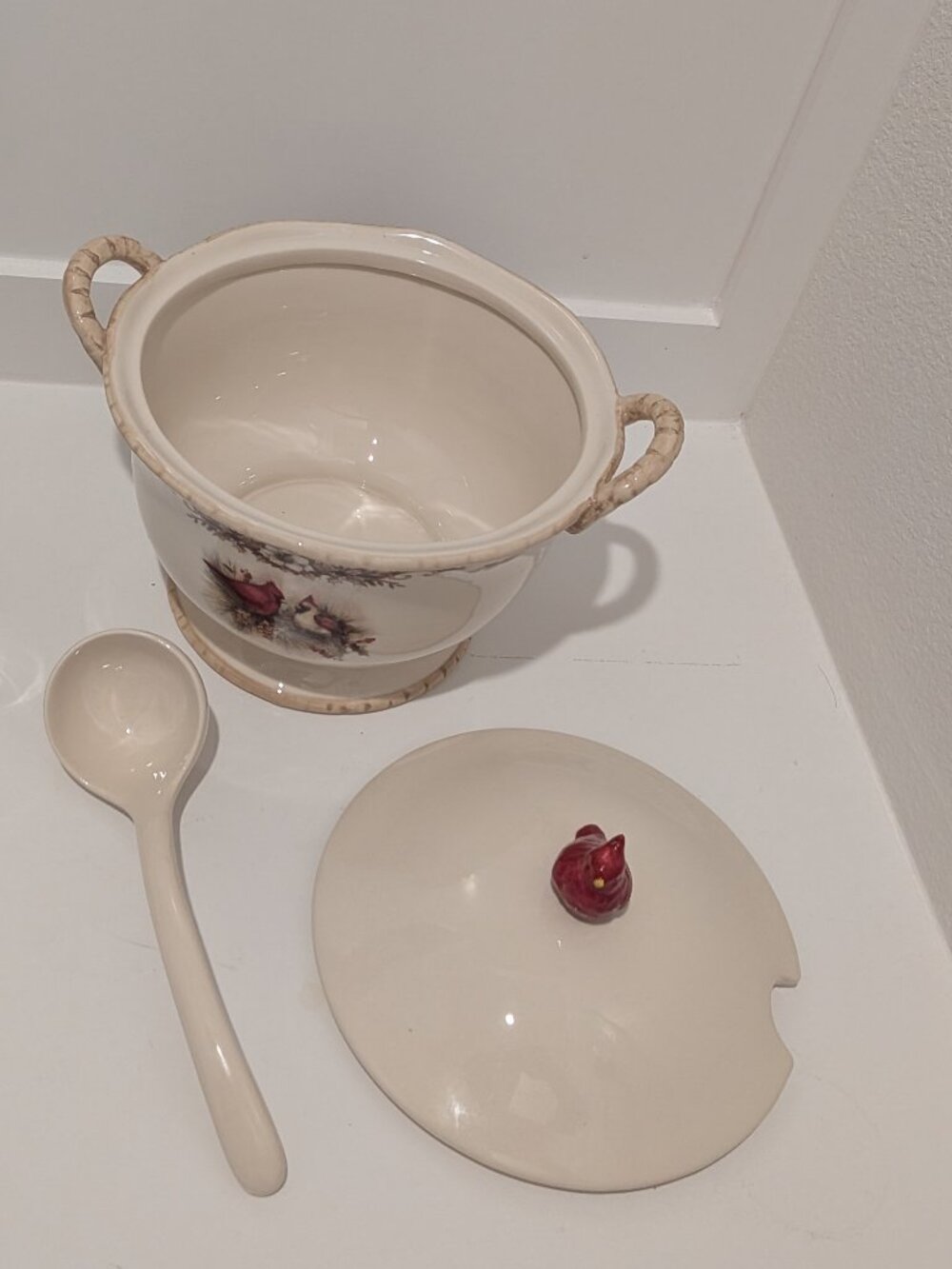 Cracker Barrel Woodland Cardinal Soup Tureen Lid and Ladel set Susan Winget
